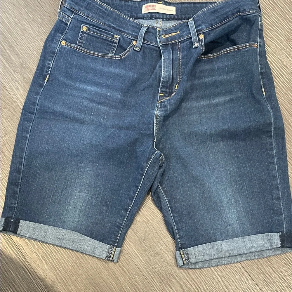 Size 10 Signature by Levi Strauss Dark Blue Bermuda Jean Shorts - Picture 4 of 7